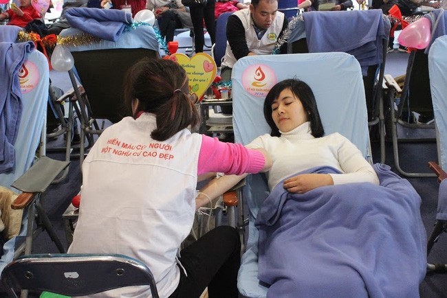Более 2 тысяч человек приняли участие в акции «День сдачи крови» - ảnh 1